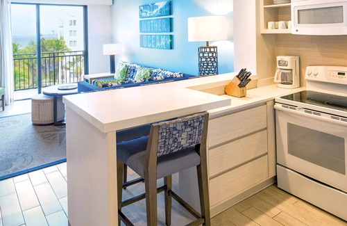 Mameyes II Complejo | Margaritaville 1 Bedroom Deluxe - Oceanside, Sleeps 4. Christmas Day in Paradise