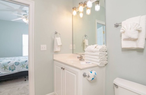 Southpointe Casa | Margarittaville East. Professionally decorated, Gulf front 6 BR 4.5 BA unit with a pool