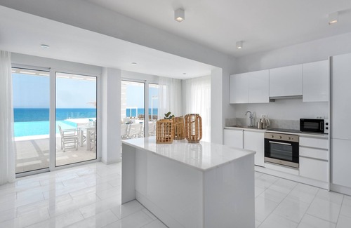 Kolymbia Villa | Villa Maria frente a la playa