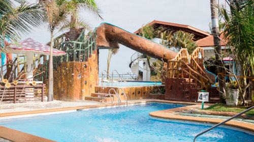 Carmen Complejo | Marick Beach Resort