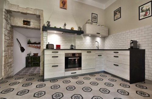 Pernes-les-Fontaines Casa | Marie-Charlotte's time