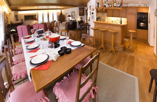 Saanen Apartamento | Marie-Soleil by Interhome