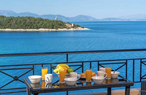 Matsoukata Casa | Mariel House: Charming Beachfront Escape in Fiskardo, Kefalonia