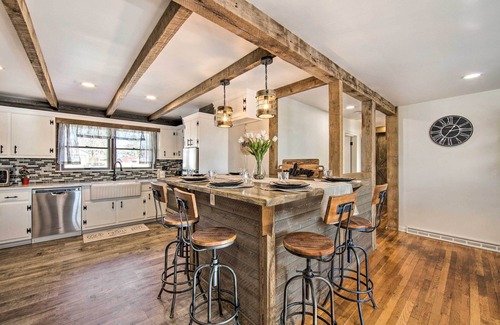 Maytown Cabaña | Marietta Home w/ Private Hot Tub, Pool Table!