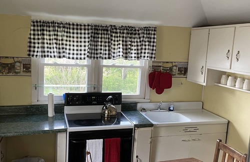 Jefferson City Cabaña | Marilyn Apartment with designated work space-CNU/smoky mountains/ Cherokee Lake