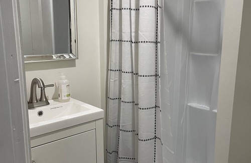 Jefferson City Cabaña | Marilyn Apartment with designated work space-CNU/smoky mountains/ Cherokee Lake