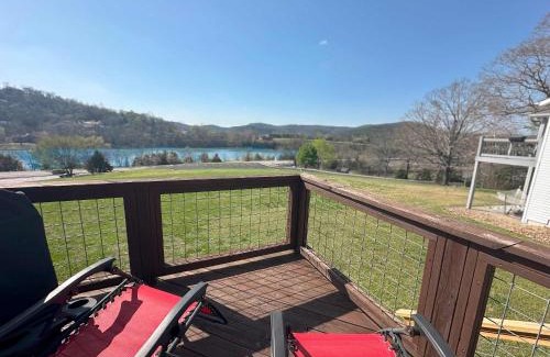 Holiday Island Casa | Marina Access Lake View Golf Swimming Fishing with All Holiday Island Amenities Accessible
