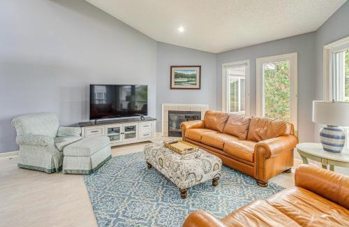St. James Casa | Marina and Pool Roomy Golf-View Home in Southport