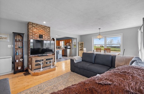 New London Casa | Marina Breeze Vacation Home
