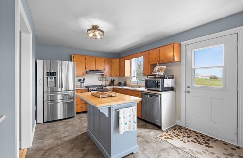 New London Casa | Marina Breeze Vacation Home