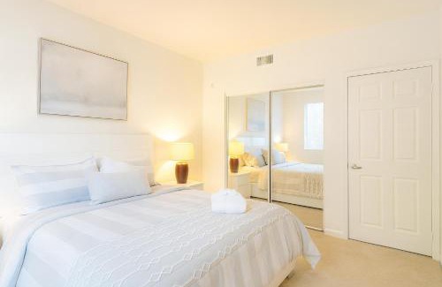 Marina del Rey Apartamento | Marina del Rey Modern 2BR - Pool - Spa - Fitness