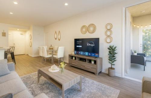 Marina del Rey Apartamento | Marina Del Rey View 2BR in MDR - Pool, Jacuzzi, Gym