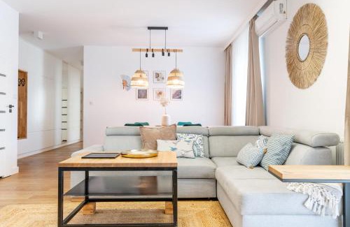 Ilawa Apartamento | Marina Deluxe - największy apartament na Marinie plus garaż, klima, widok na jezioro, winda, 2 balkony