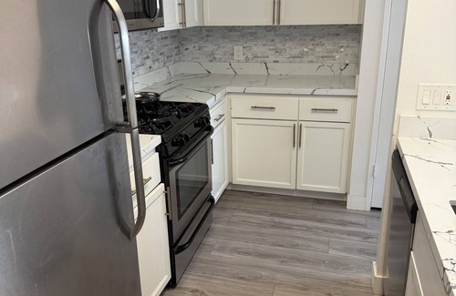 Columbia Casa | Marina District Townhouse steps from Seaport Village, Little Italy, and Bay