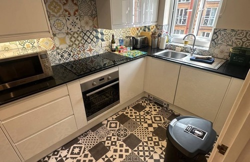 Castle Apartamento | Marina Flat, Swansea - Perfect Location & Cosy Flat