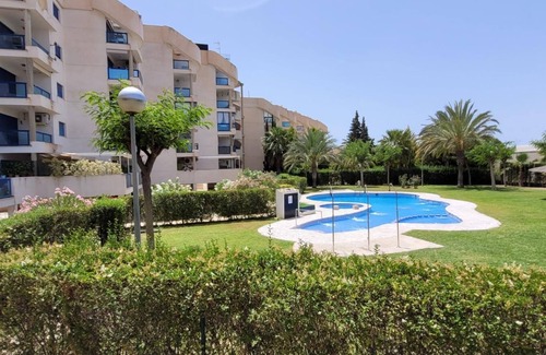 Los Puertos Apartamento | Marina Horizon: Your modern seaside retreat