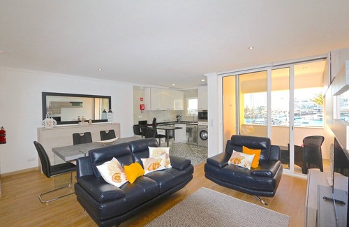 Vilamoura Apartamento | Marina Plaza, CleverDetails, 1Bedroom apartment located inside the marina