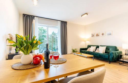 Ilawa Apartamento | Marina Relax - widok na jezioro, parking podziemny, winda, Netflix, TV55"