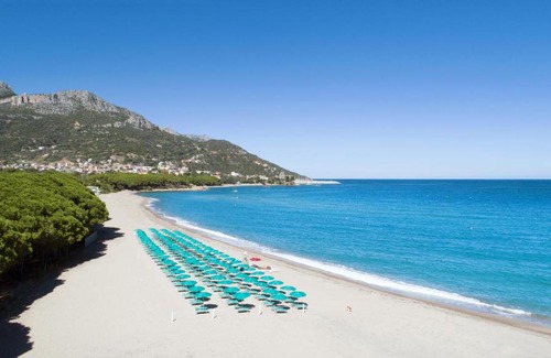 Lotzorai Hotel | Marina Torre Navarrese Resort