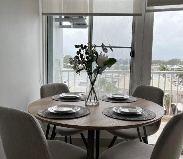 Cullen Bay Apartamento | Marina View Holiday Apartment - Beautiful Views