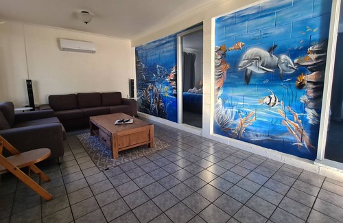 Loch Sport Casa | Marina Views, Murals, Views & tranquility.
