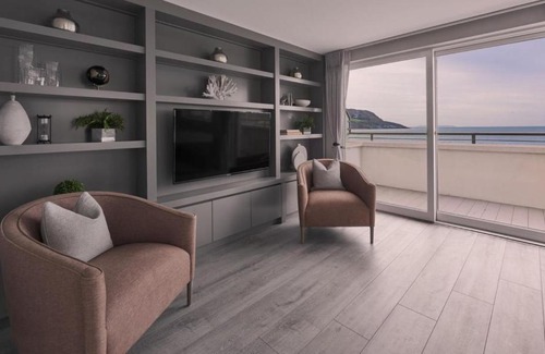 Delgany Casa | Marina Village Rental