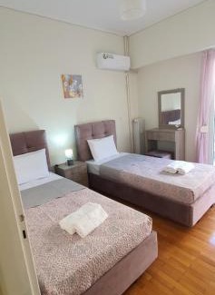 Pasalimani Apartamento | Marina Zeas Apartment for Big Group