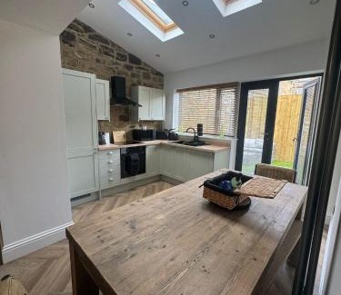Woodhorn Casa | Marine Cottage 1 - With Private Hot Tub