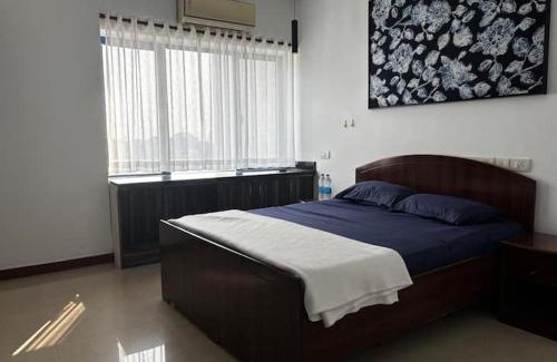 Kochi Apartamento | Marine Drive 3BHK Apartment