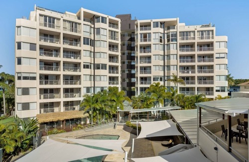 Miami Complejo | Mariner Shores Resort -located directly opposite North Burleigh patrolled beach