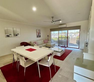Paynesville Complejo | Mariners Cove Waterfront Motel and Apartments