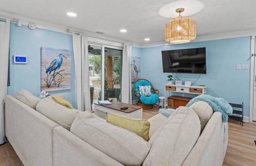 Atlantic Beach Casa | Maritime MANNor is Pet Friendly w/a Fire Pit - Easy Walk to Beach