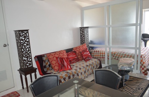 San Jose Apartamento | Condominio 1-BR de Mark con Taal View