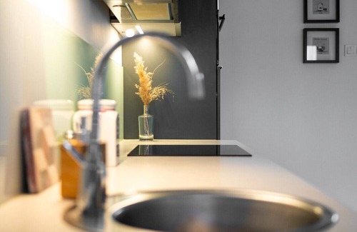 Felheviz Apartamento | Mark’s modern flat at Margaret Island
