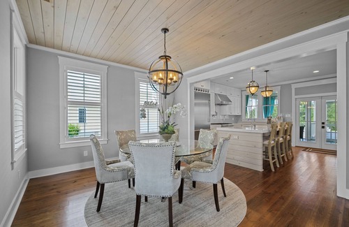 Oriental Casa | Marker 71 - Coastal living at its' finest!