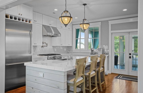Oriental Casa | Marker 71 - Coastal living at its' finest!
