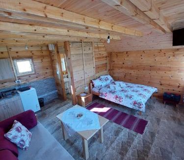 Zlatibor Cabina | Markove kolibe 4, Uvac