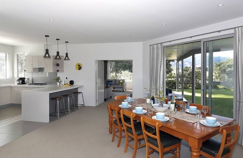 Renwick Cabaña | Marlborough Magic - Rapaura Holiday Home