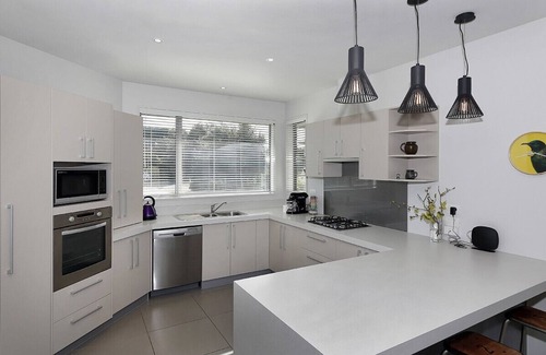 Renwick Cabaña | Marlborough Magic - Rapaura Holiday Home