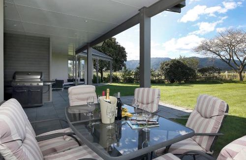 Renwick Casa | Marlborough Magic - Rapaura Holiday Home