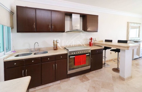 Mazatlan Complejo | MARLIN ByTrvl2hm & Mazatlan Regency