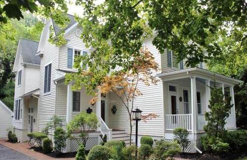 Village Green Casa | Marlin House