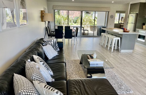 Smiths Beach Casa | Marlin Island Getaway @ Smiths