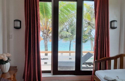 Manoc-Manoc Hotel | Marnin's Place Boracay