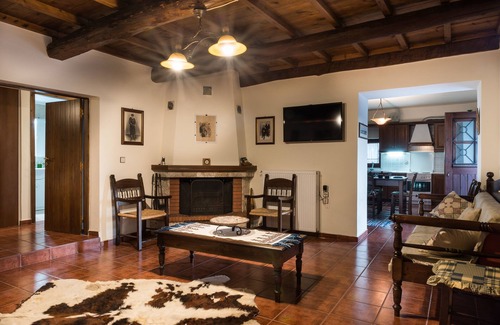 Psathoyiannos Cabaña | Casa de pueblo de Maro. Villa de piedra privada y serena