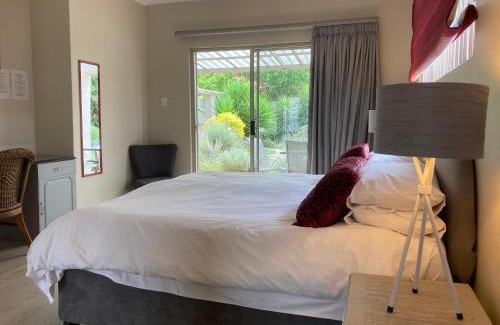 Eikenbosch Casa | Maroela House Guest Accommodation