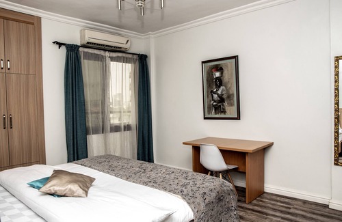 Ofin Hotel | Maroko Bayshore Suites