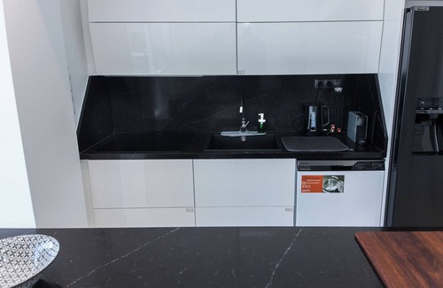 Amarousion Apartamento | Marousi 2 Bd Luxury Living w Shared Pool