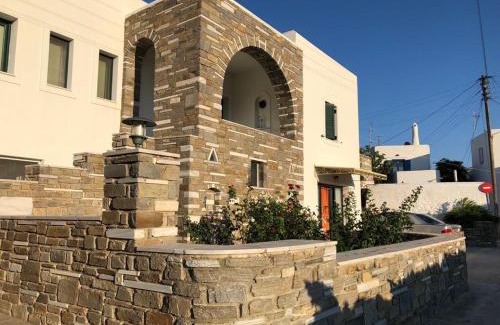 Piso Livadi Apartamento | Maroussa s guesthouse
