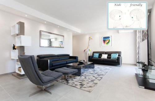Cannes City Centre Apartamento | Marriott- Croisette: Superb 3 bedrooms/3 baths